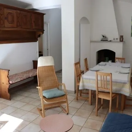 House Dans Un Ecrin De Verdure Tres Belle 4 Chambres Feriehus